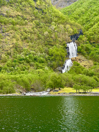 Tuftefossen Waterfall