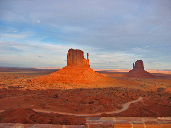 Monument Valley 17